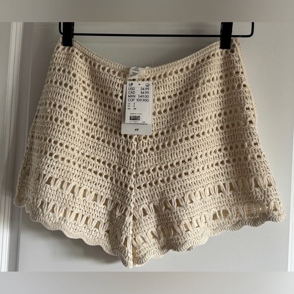 H&M Women's High Waist Cream Crochet Shorts - Picture 5 of 8